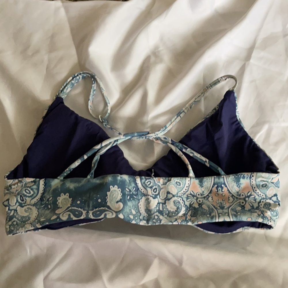 roxy bikini top - Picture 2 of 4